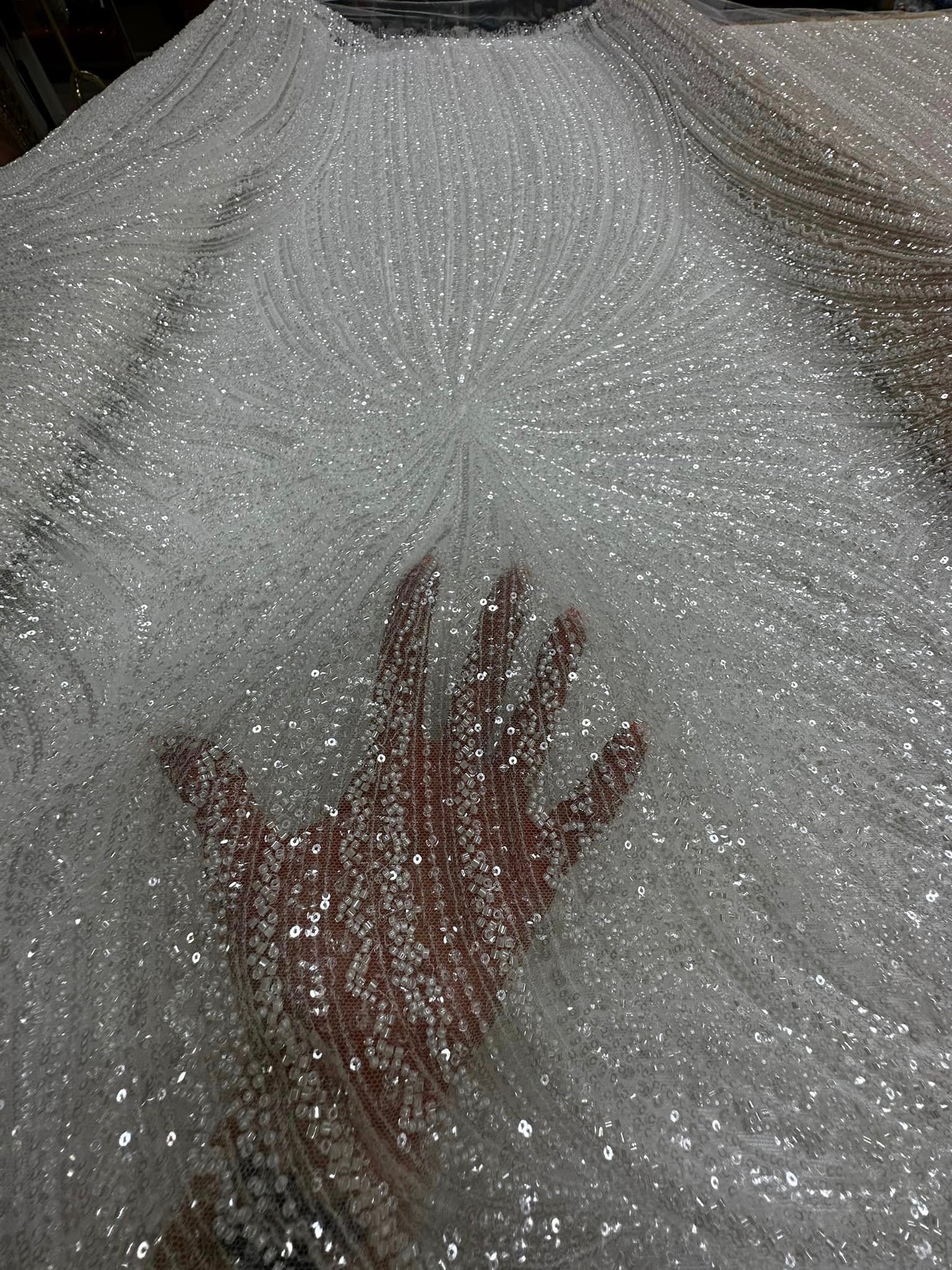 Broderie FULL accesorizata cu paiete si margele / MODEL LUXURY