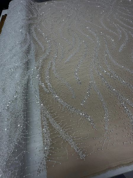 Broderie accesorizata cu paiete si margele, Alb / MODEL ELLA