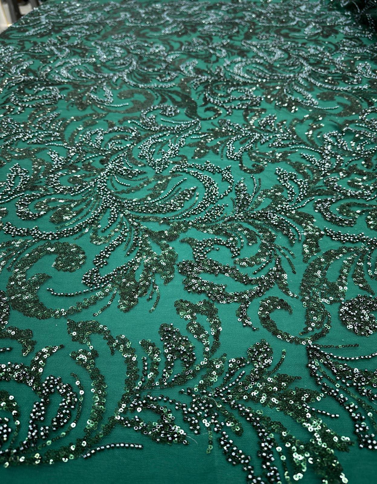 Broderie accesorizata cu paiete si margele , Verde - MODEL DENI