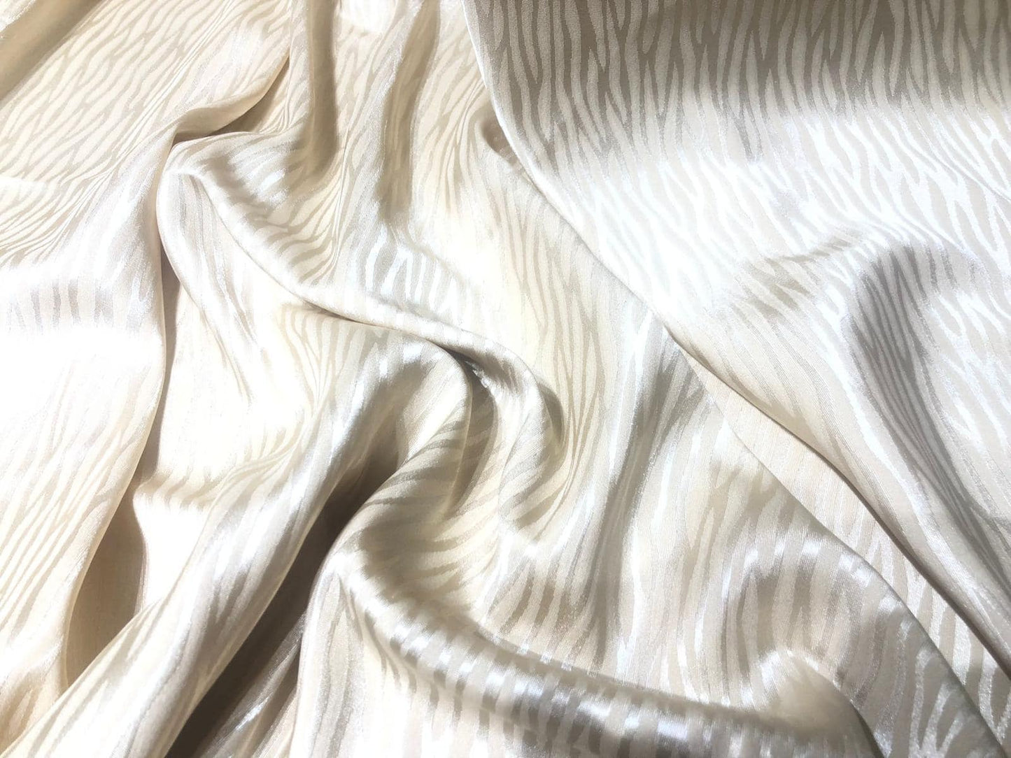 Satin Jacquard / MODEL LINII