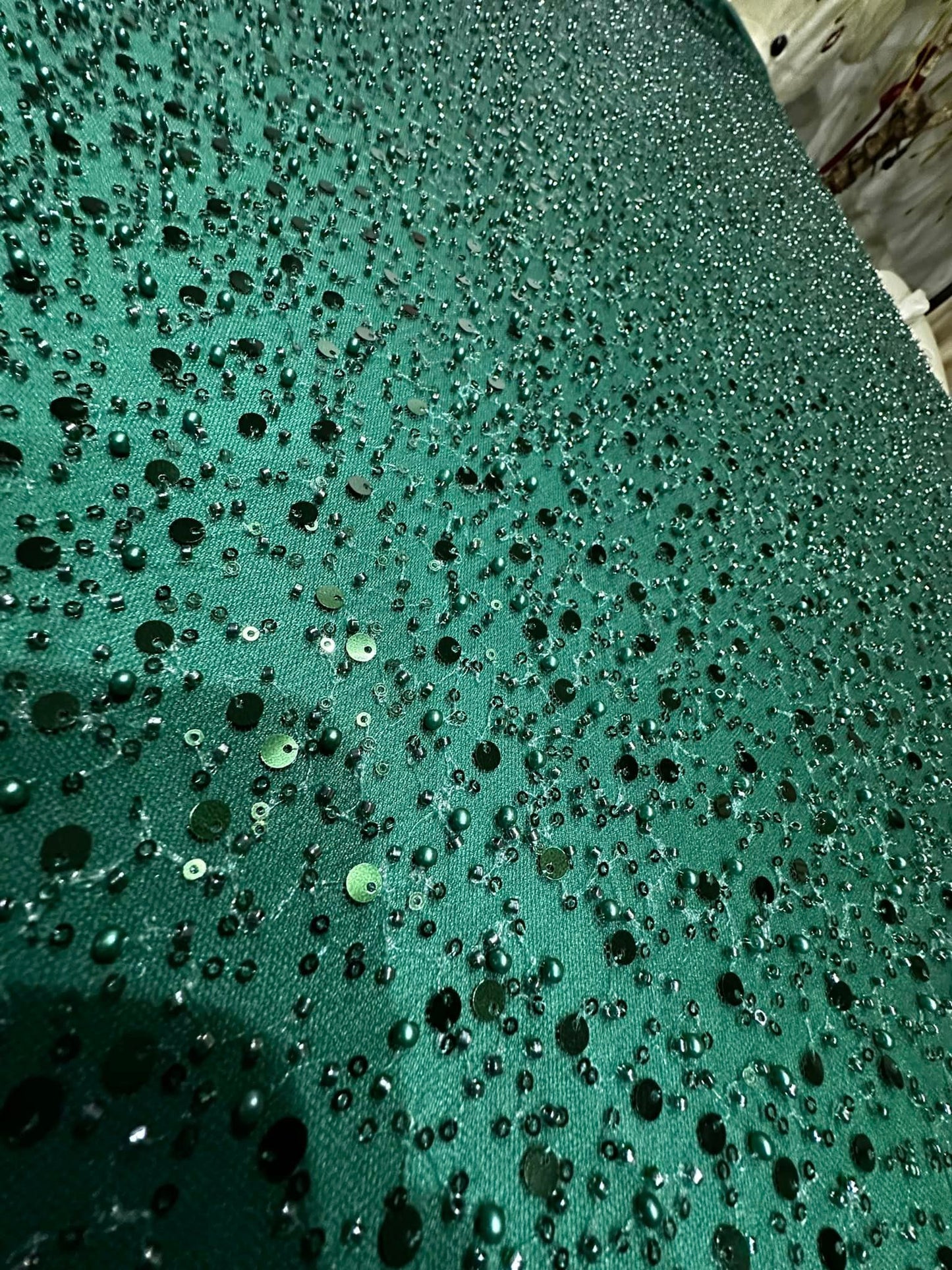 Tulle accesorizat cu paiete si margele, Verde/ MODEL BIG