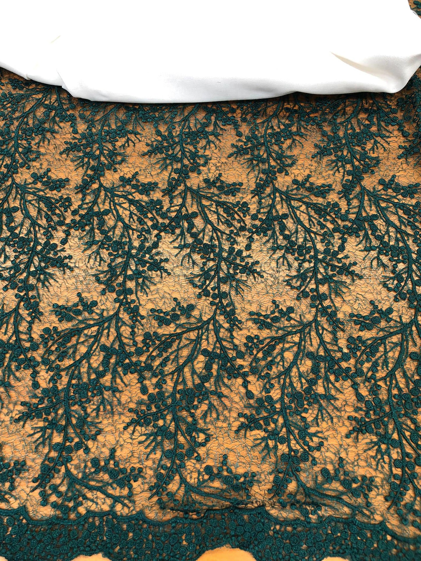 Broderie, verde- inchis / MODEL SPRING