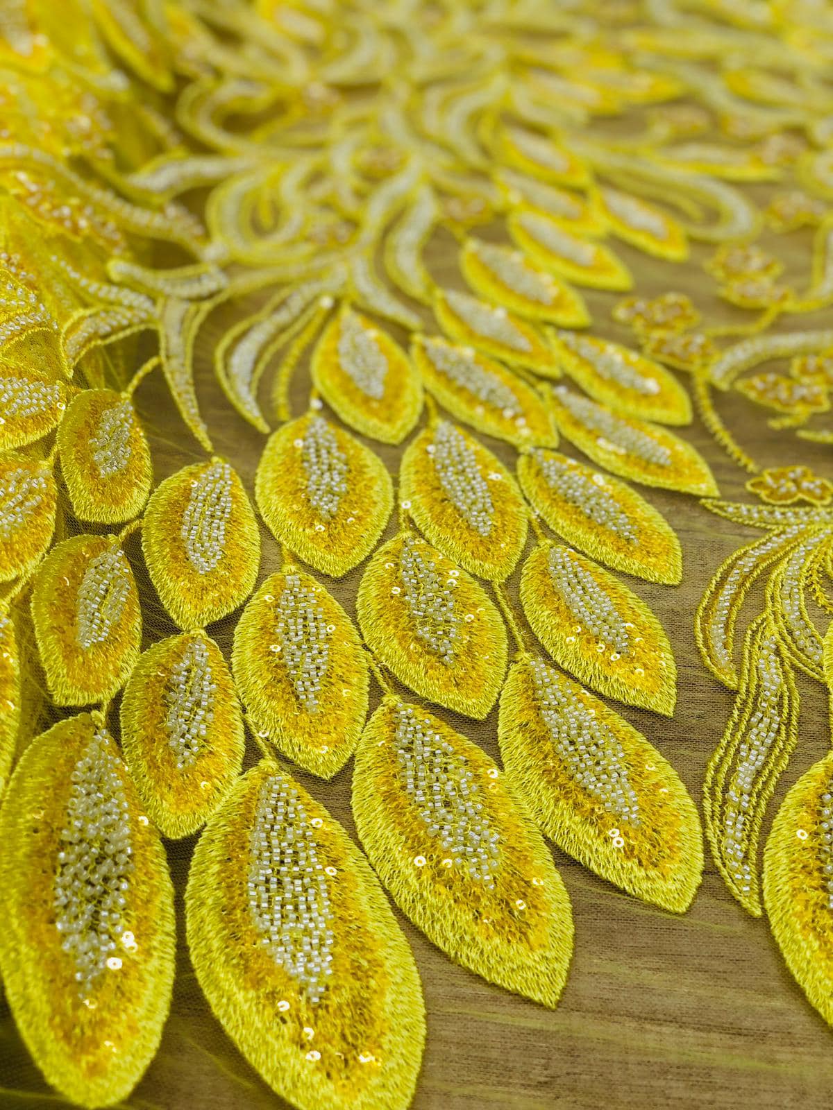 Broderie accesorizata cu paiete si margele , Galben - MODEL ANGEL LEAVES - COLORFUL