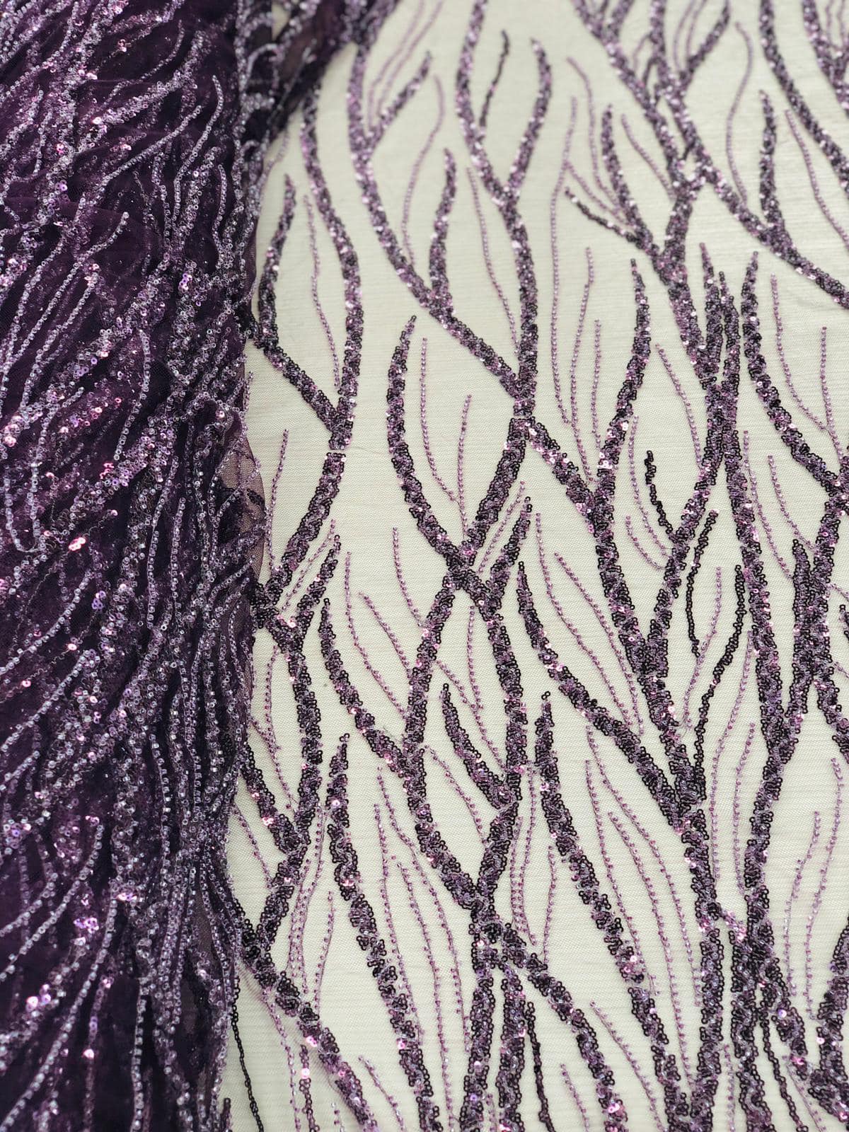 Broderie accesorizata cu paiete si margele , Mov / MODEL EMEL