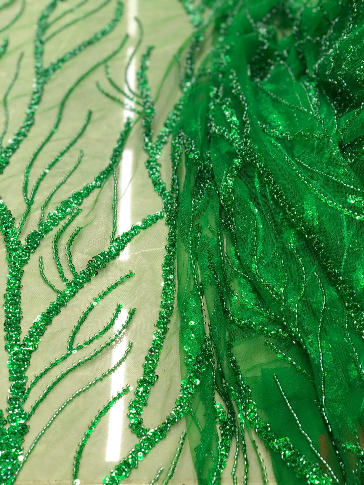 Broderie accesorizata cu paiete si margele, Verde / MODEL MARDIN