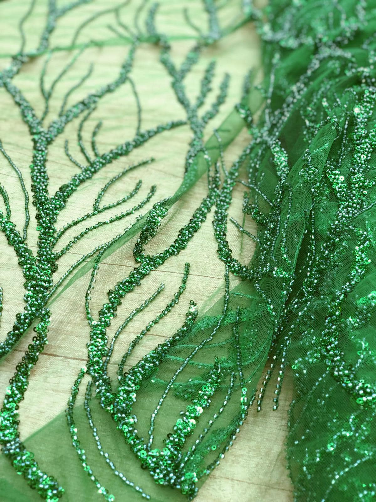 Broderie accesorizata cu paiete si margele, Verde / MODEL MARDIN