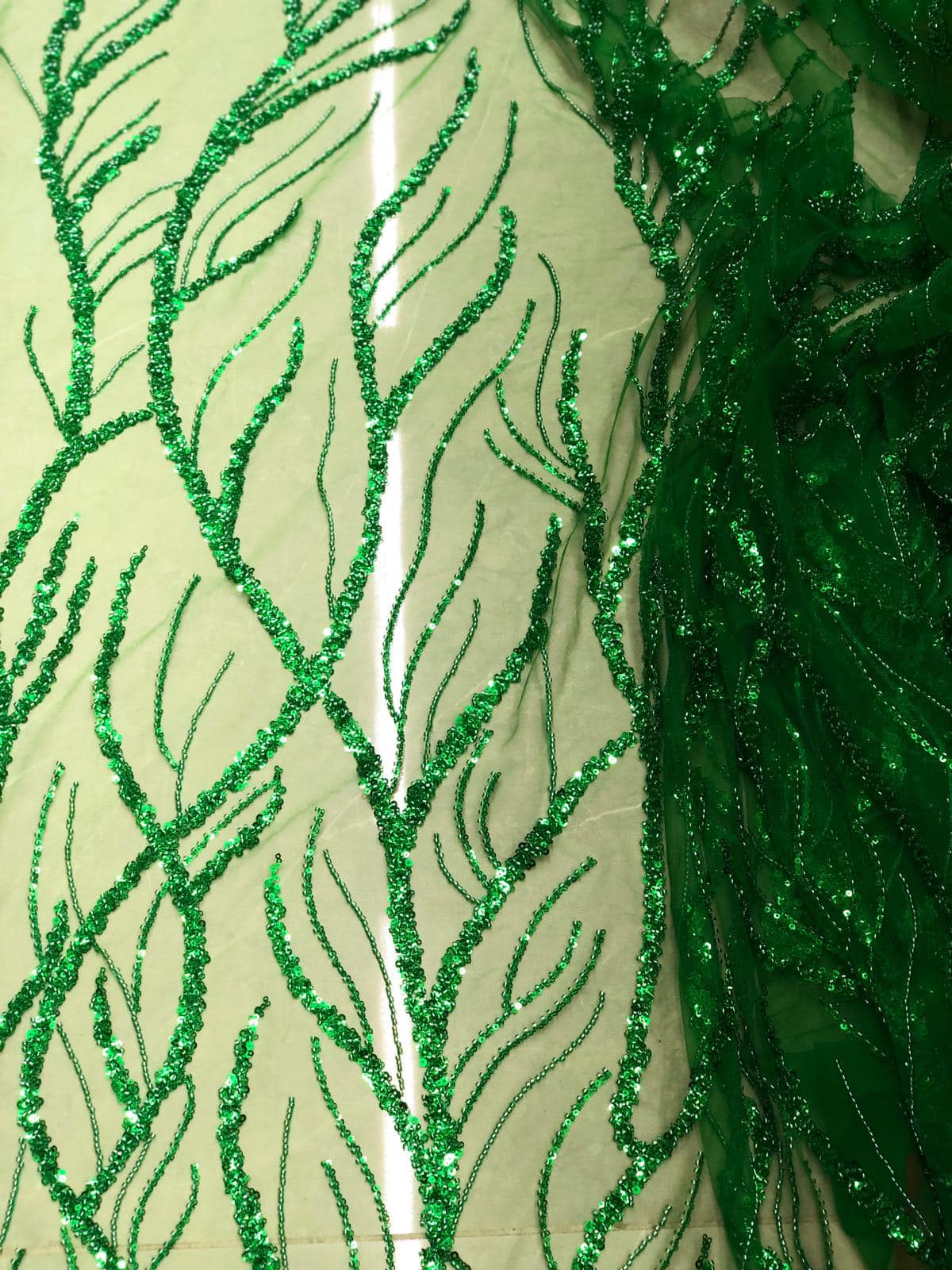 Broderie accesorizata cu paiete si margele, Verde / MODEL MARDIN