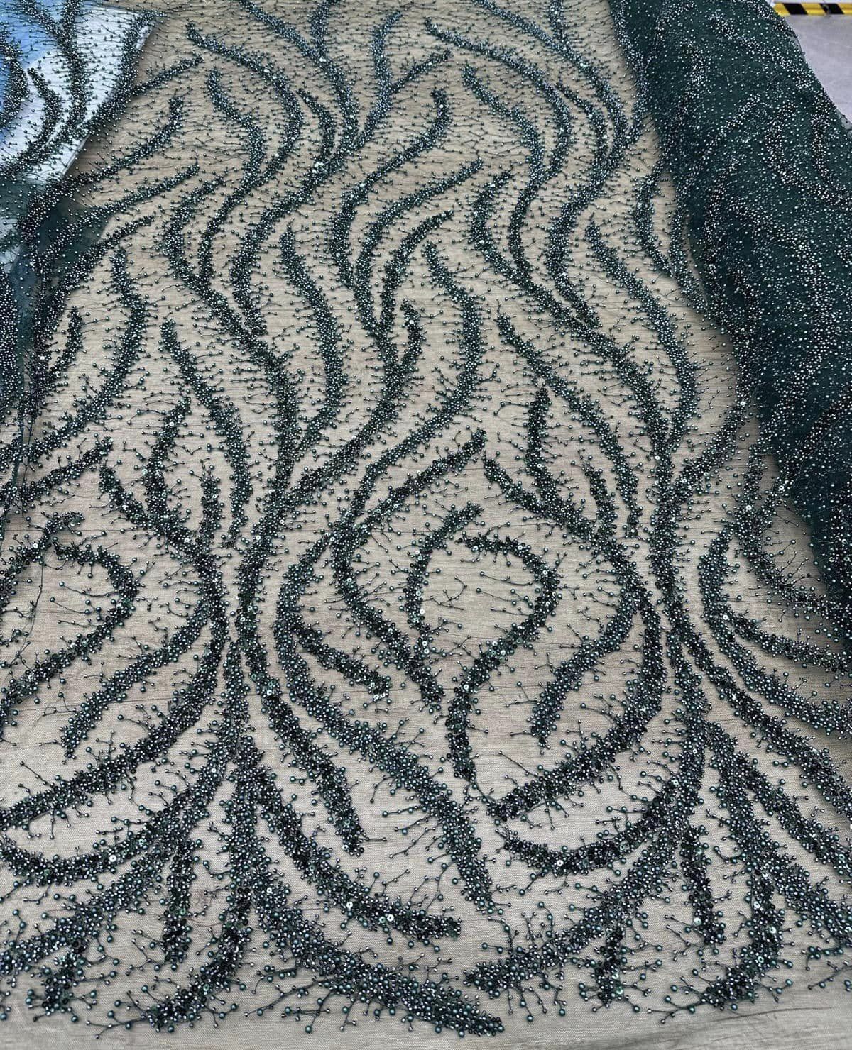 Broderie accesorizata cu paiee si margele , Verde - MODEL ELLA