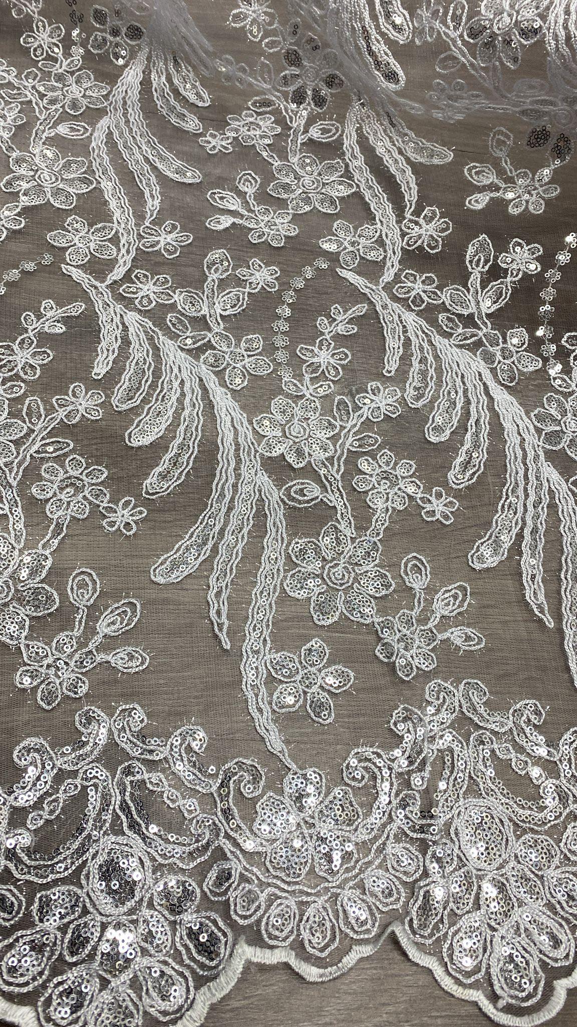 Broderie accesorizata cu paiete, alba - MODEL MARA