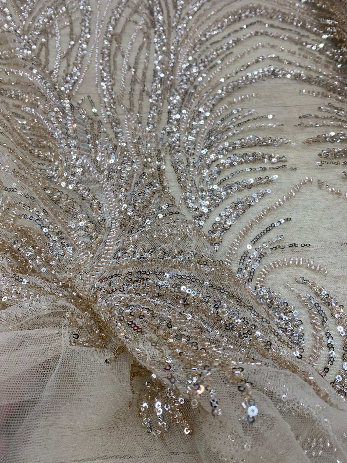 Broderie accesorizata cu paiete si margele , Auriu - MODEL SERENA