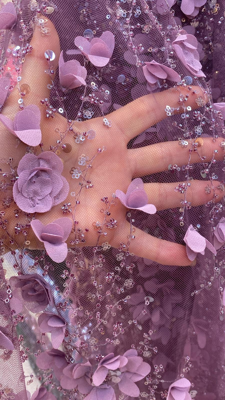 Broderie accesorizata cu paiete si margele tubulare, Mov - MODEL FLORA