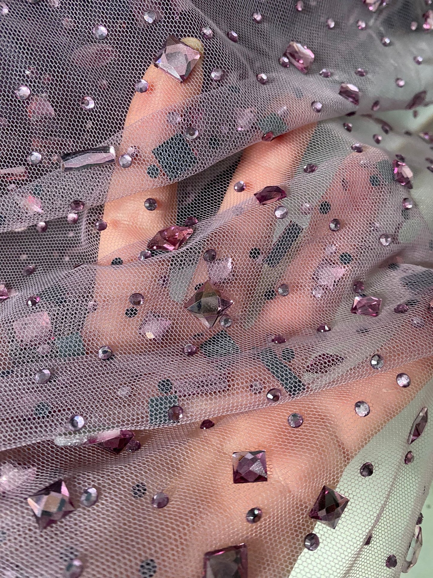 Tulle accesorizat cu pietre si cristale , Mov Lila - MODEL KATE
