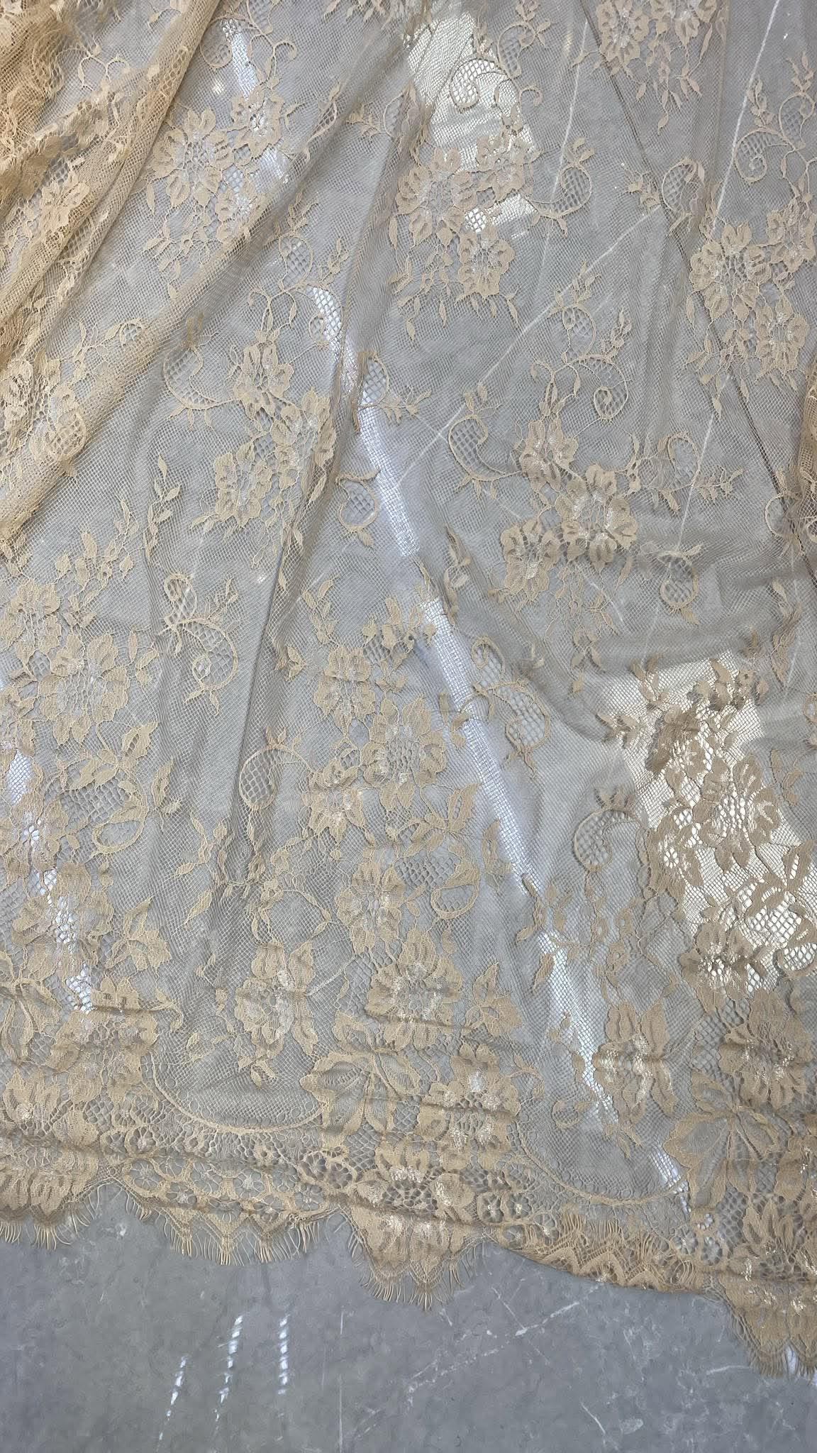 Dantela Chantily , Bej, Cupon 3m - Cod 0038