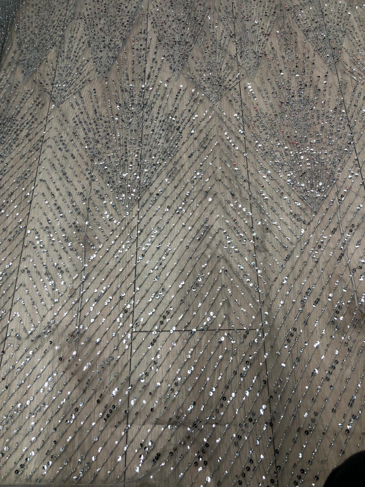 Broderie accesorizata cu paiete si margele, Argintiu / MODEL FILIZ