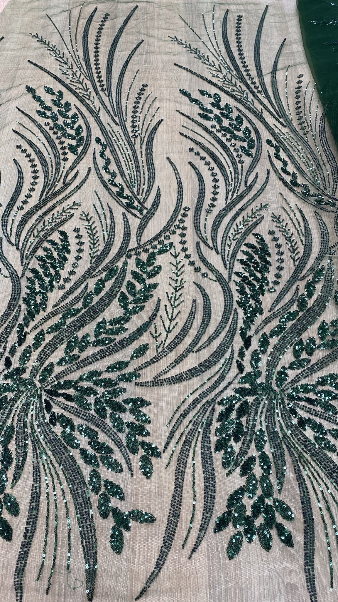 Broderie premium accesorizata cu paiete si margele, Verde , MODEL SARA