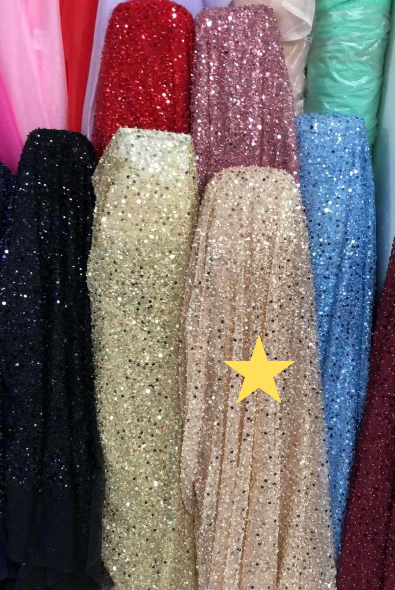 Tulle accesorizat cu paiete si margele , Bej-auriu -MODEL BIG