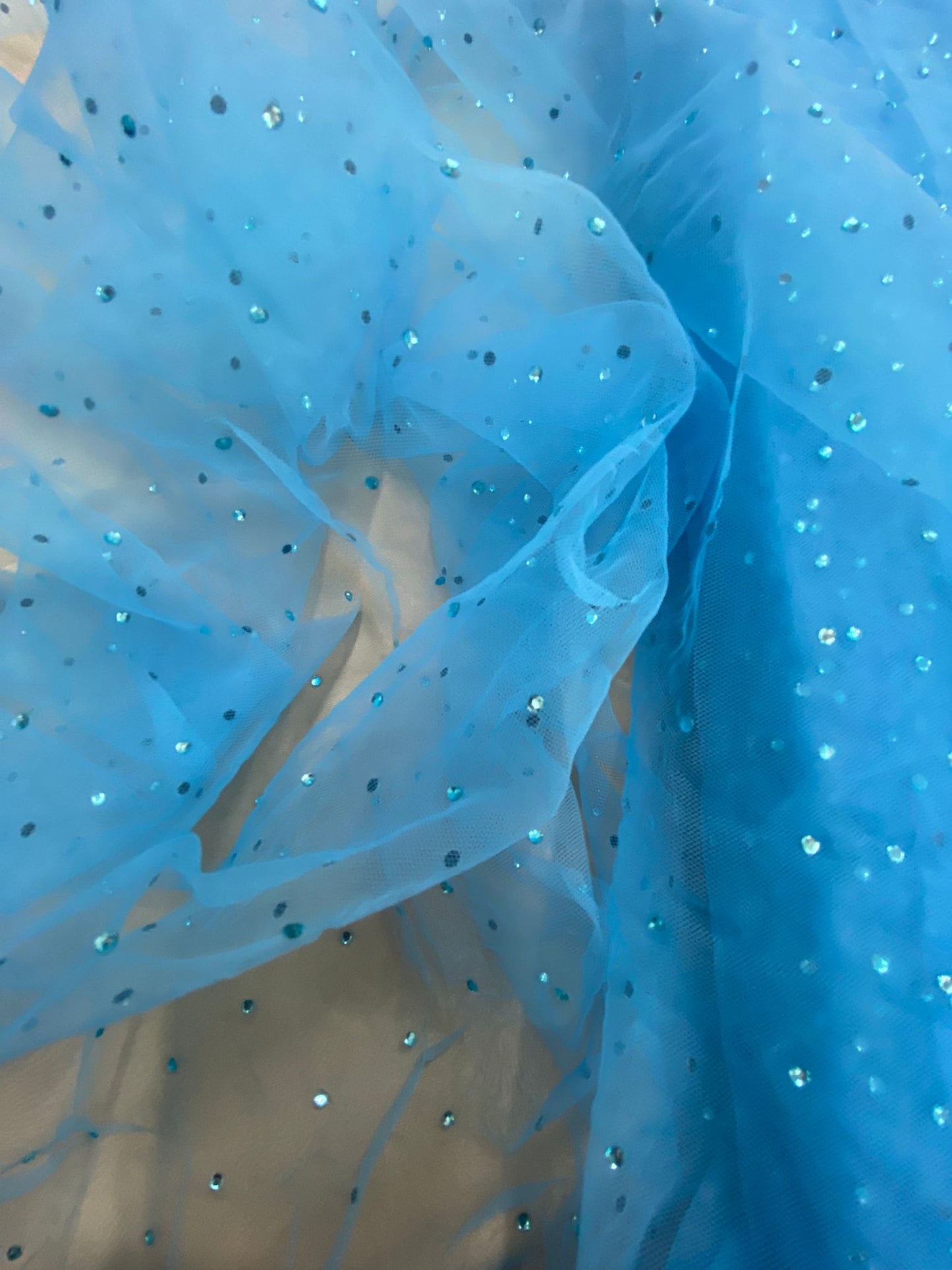 Tulle accesorizat cu strasuri, Blue