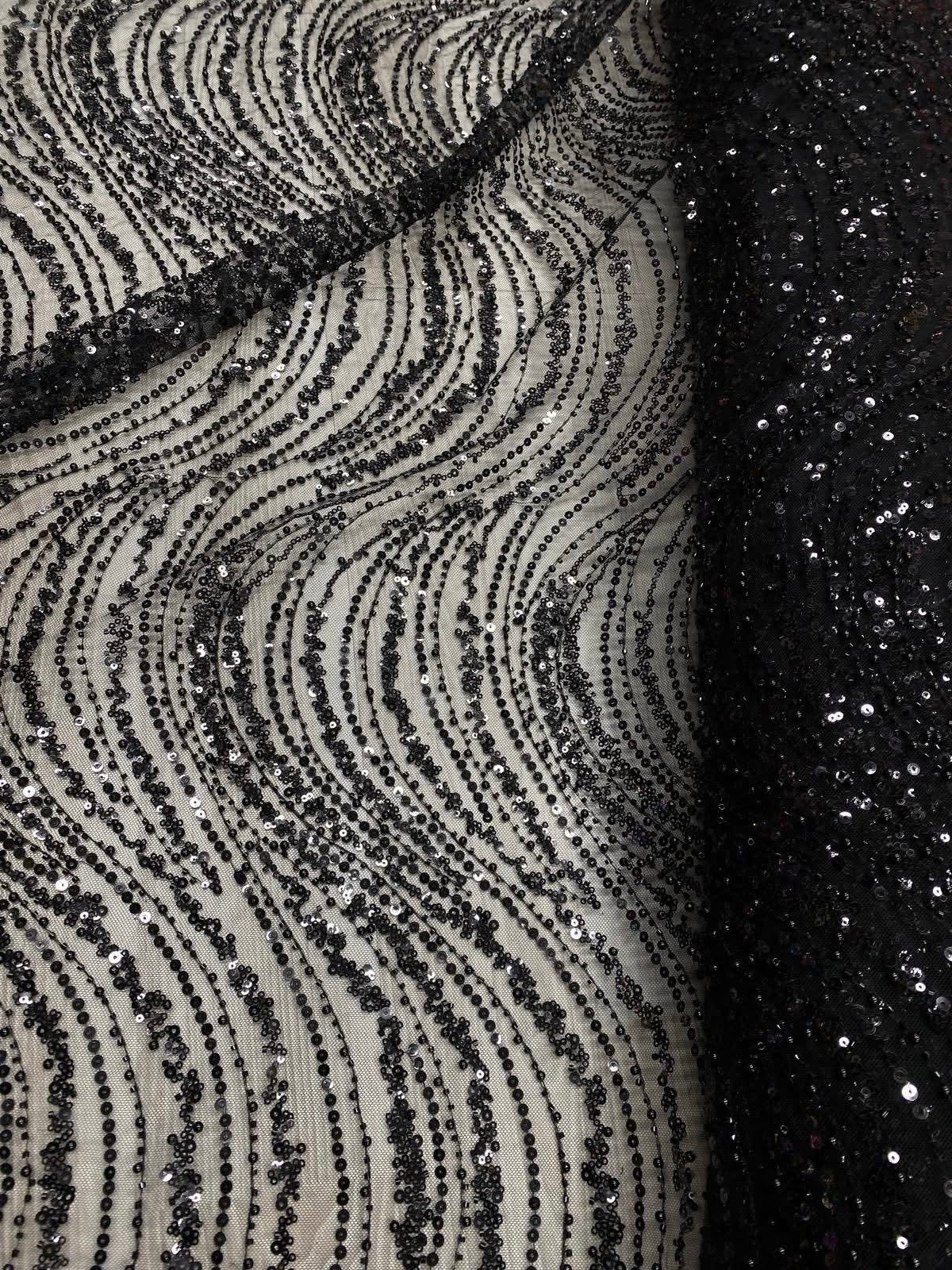 Broderie accesorizata cu paiete si margele, Negru - MODEL EMY
