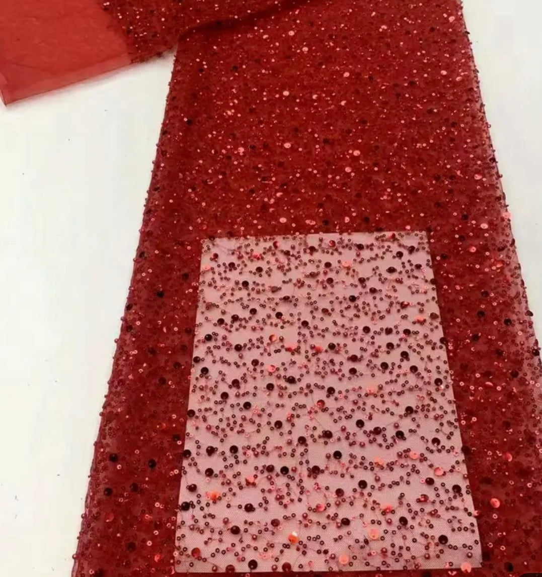 Tulle accesorizat cu paiete si margele , Rosu / MODEL BIG