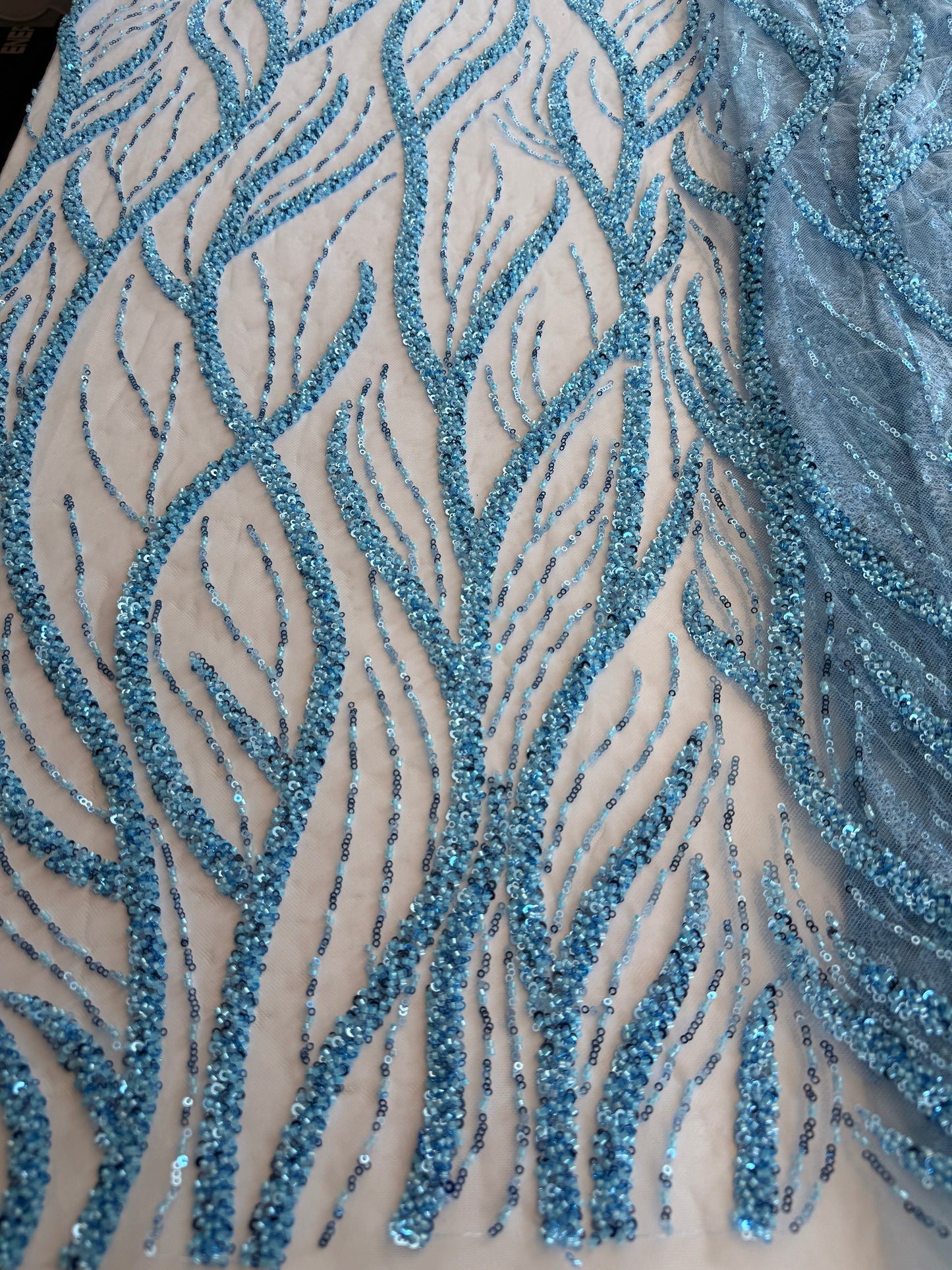 Broderie accesorizata cu paiete si margele, Blue - MODEL BEAUTY