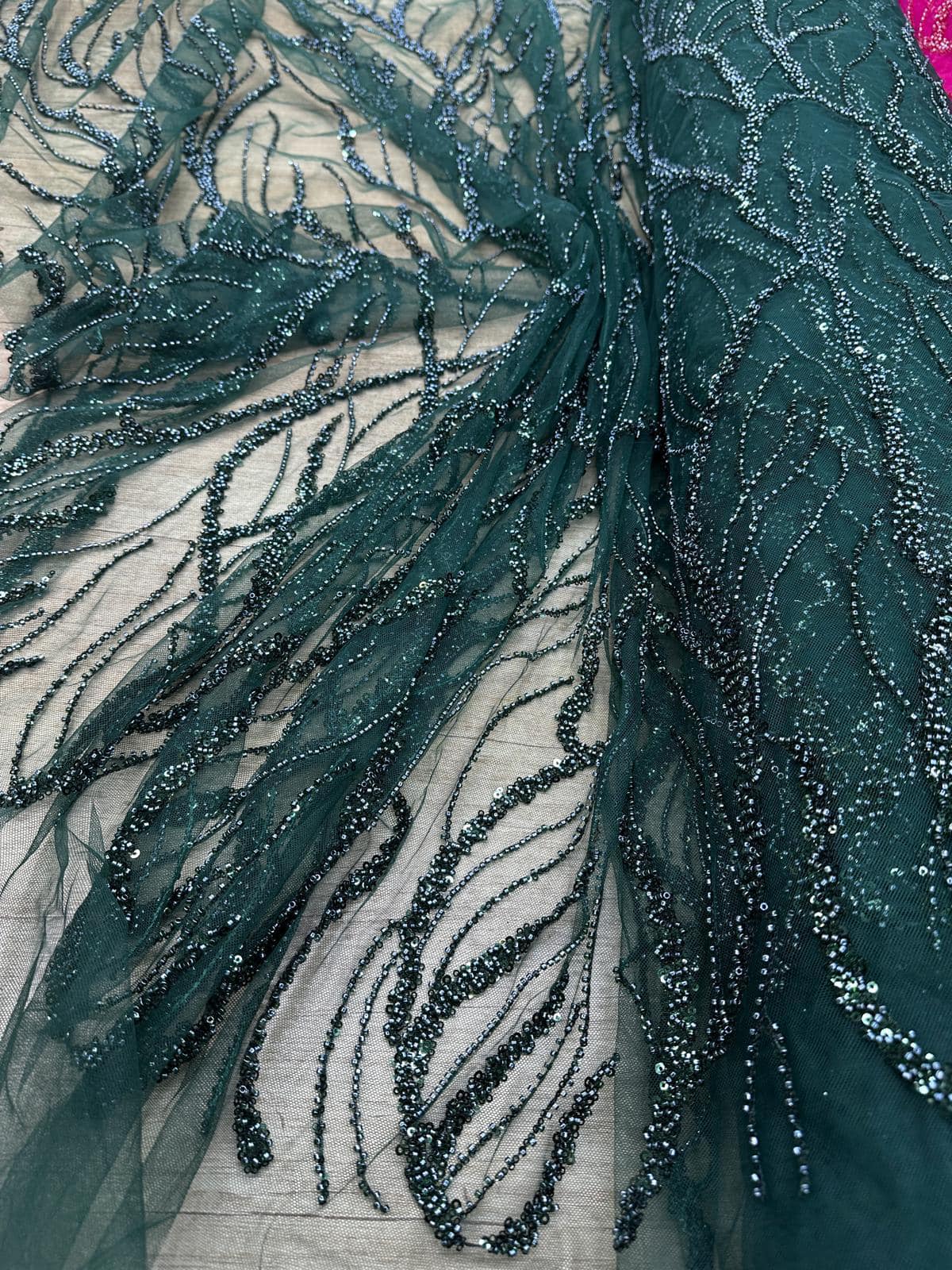 Broderie accesorizata cu paiete si margele ,Verde- MODEL SOFY