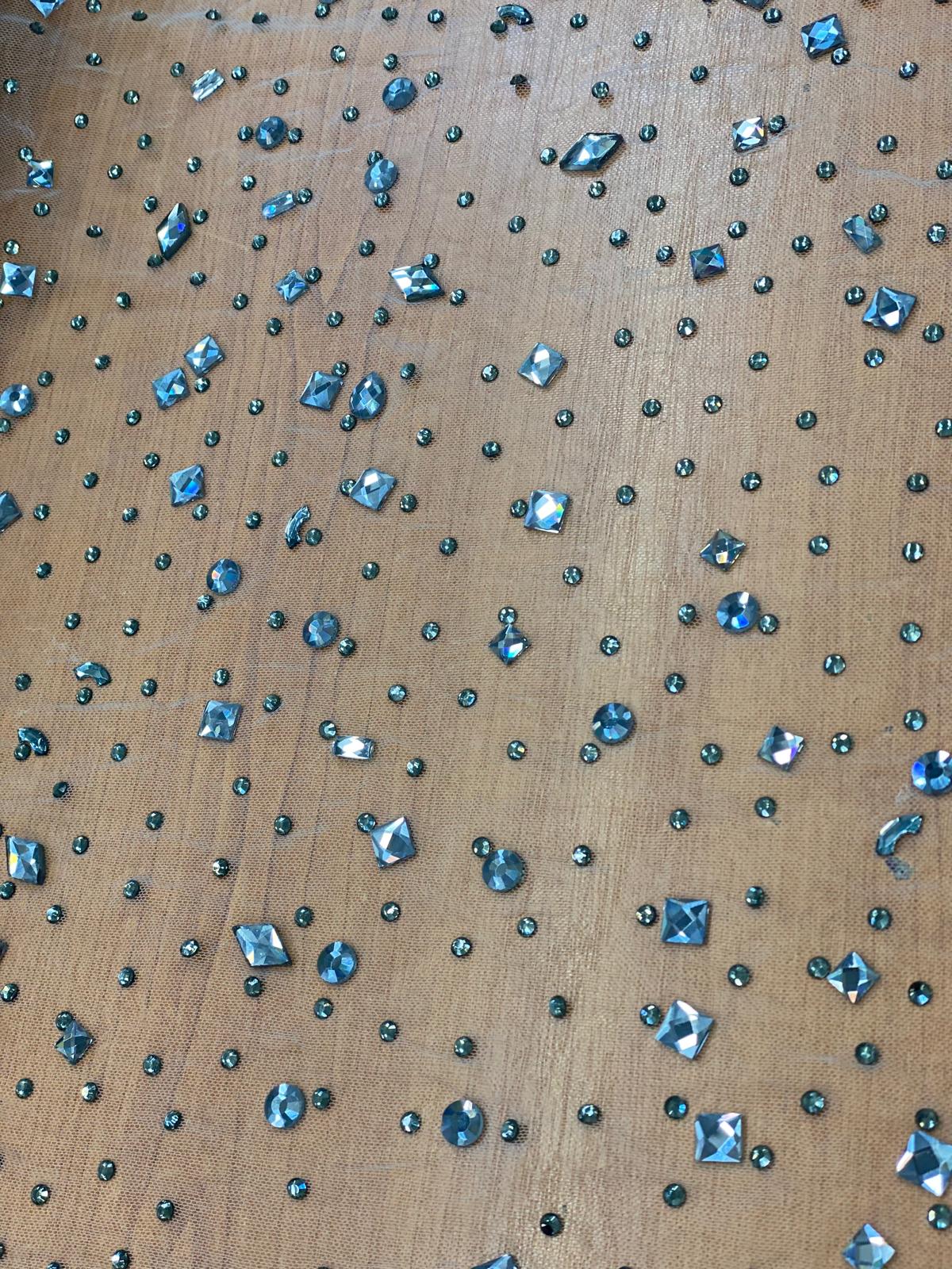 Tulle accesorizat cu pietre si cristale , Argintiu - MODEL SEDA