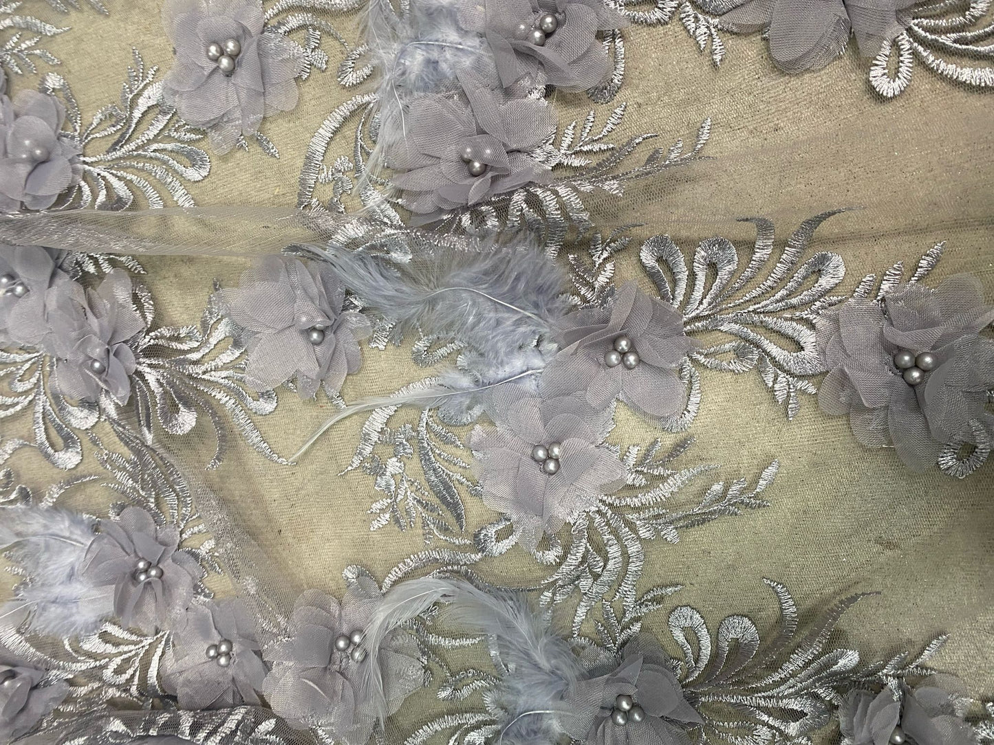 Broderie accesorizata cu flori 3D, Gri- MODEL ANYA