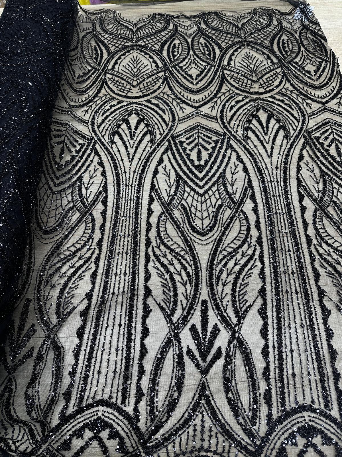 Broderie accesorizata cu paiete si margele ,Negru - MODEL AIDA