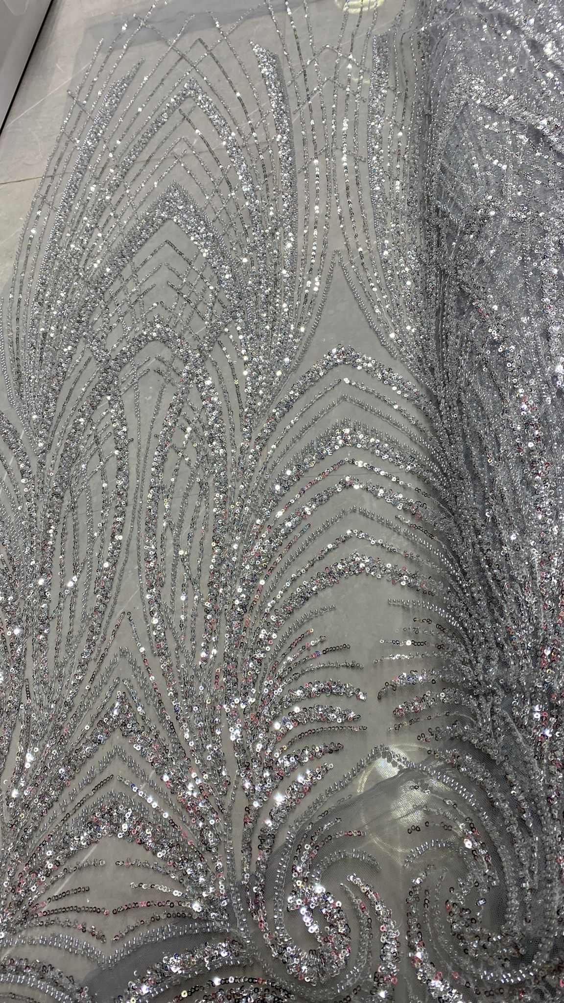 Broderie accesorizata cu paiete si margele, Argintiu - MODEL LIA