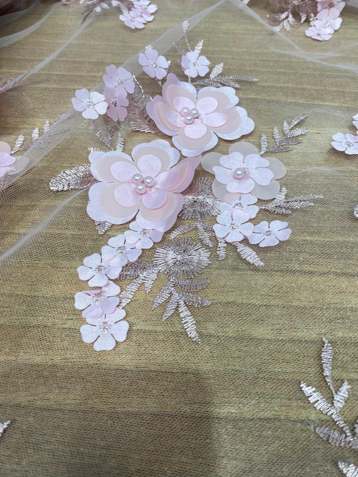 Broderie accesorizata cu paiete si margele, Roz deschis - MODEL DORA