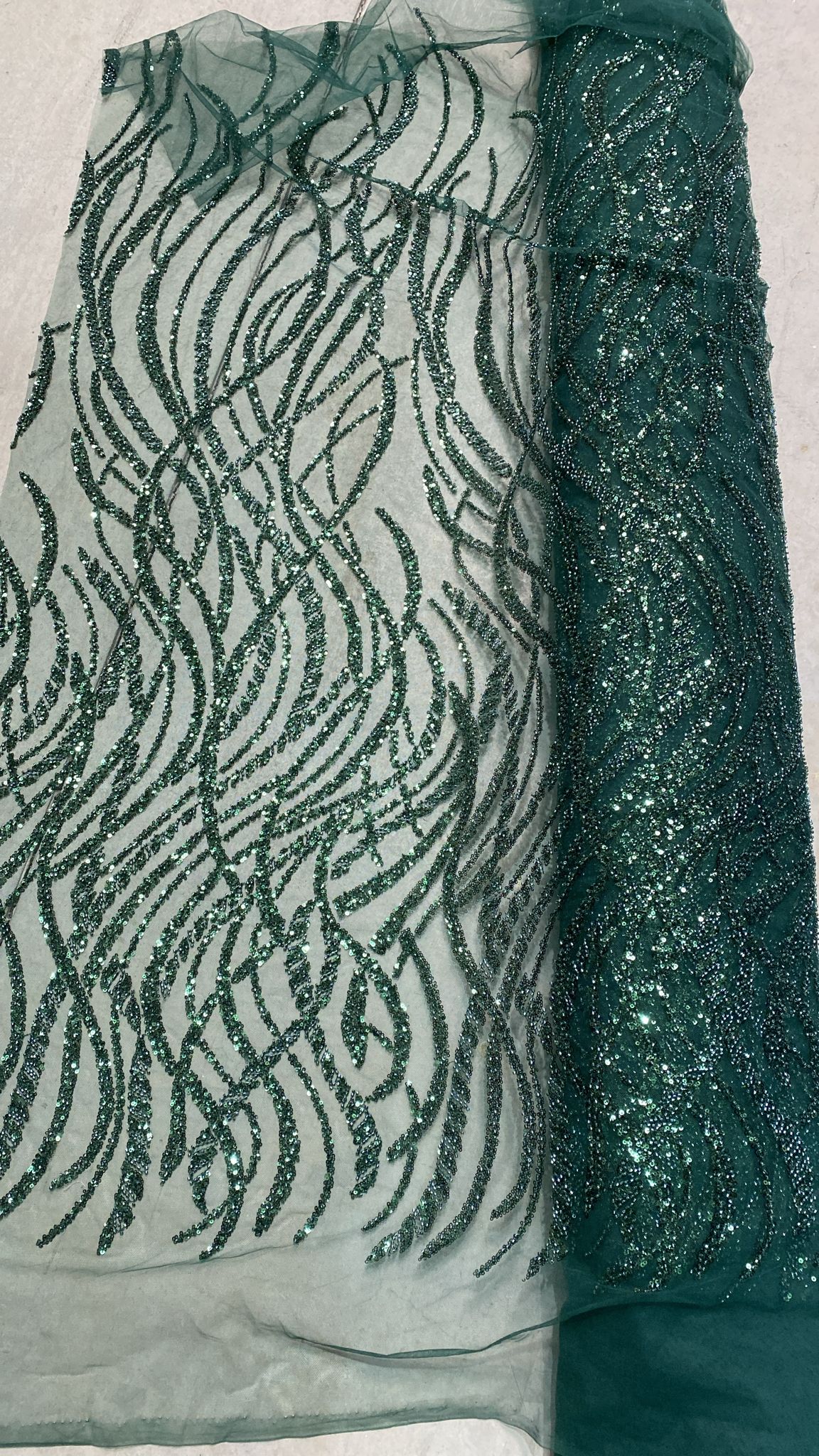 Broderie accesorizata cu paiete si margele, Verde - MODEL ADANA