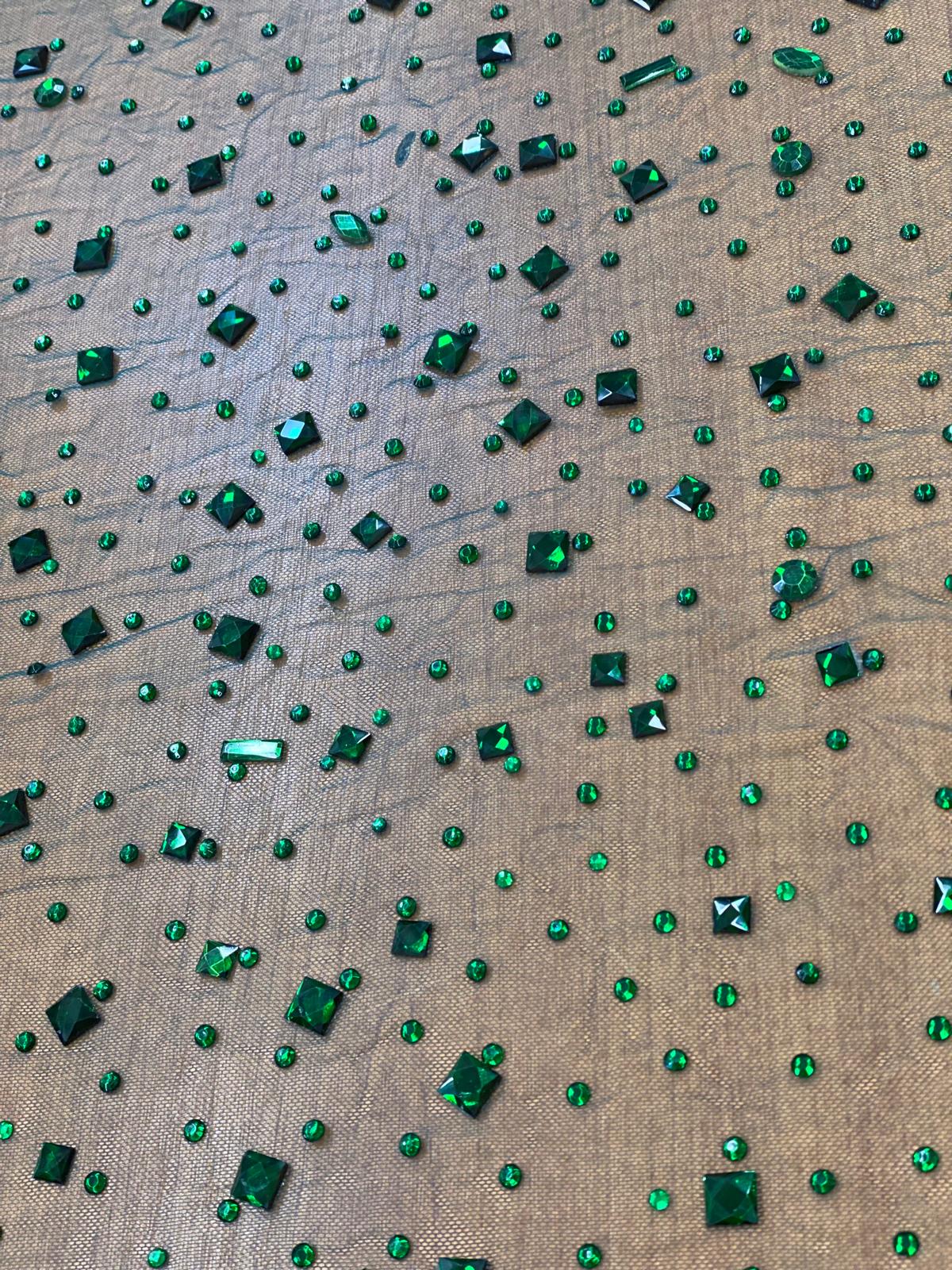 Tulle accesorizat cu pietre si cristale , Verde - MODEL SEDA
