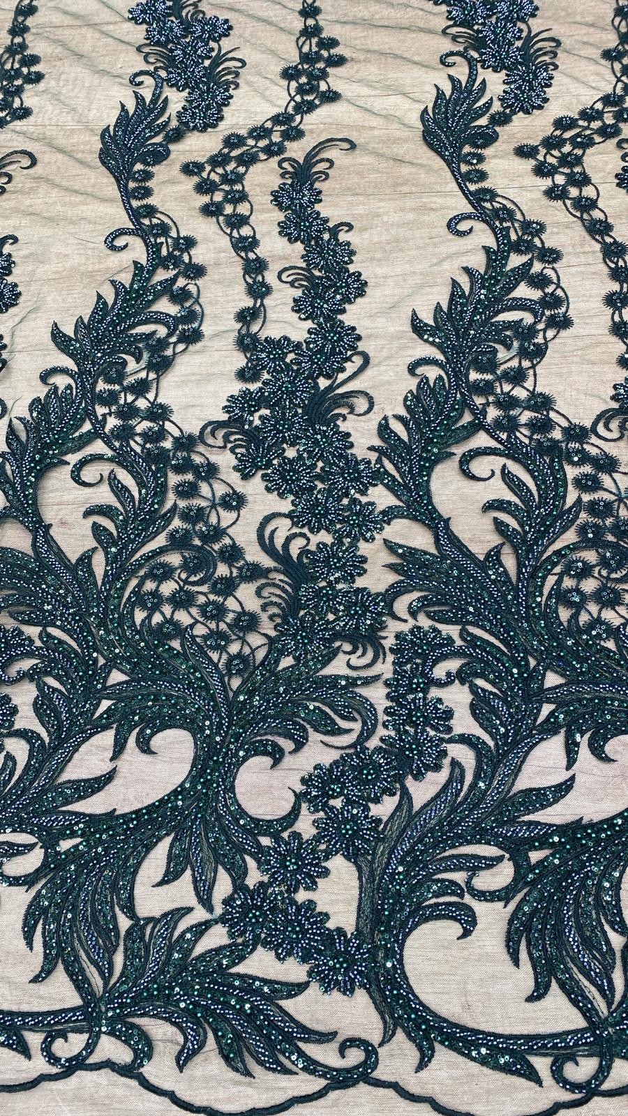 Broderie accesorizata cu paiete si margele, Verde - MODEL SORANA