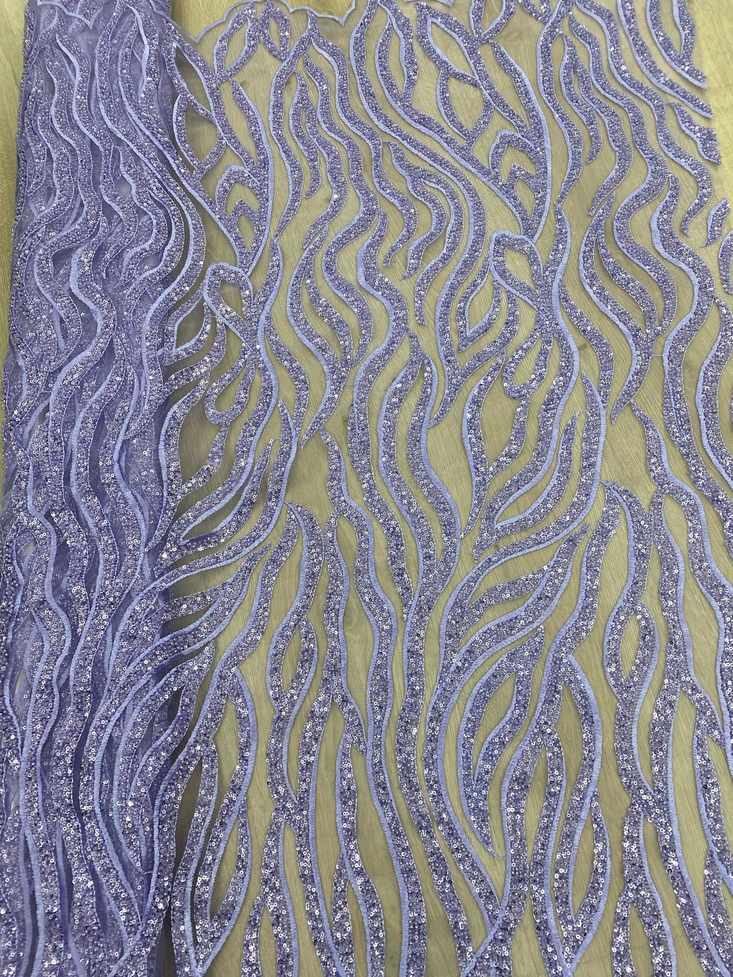 Broderie accesorizata cu paiete si margele ,Mov Lila - MODEL PAMY