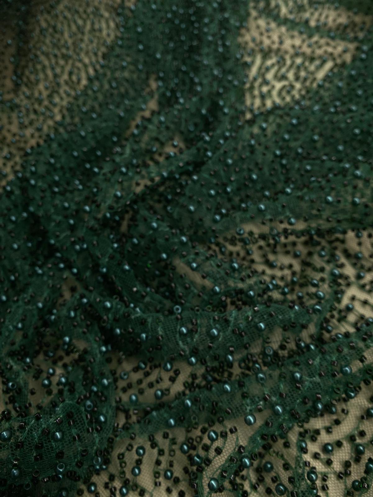 Tulle accesorizat cu perle si margele tubulare , Verde - MODEL HACER