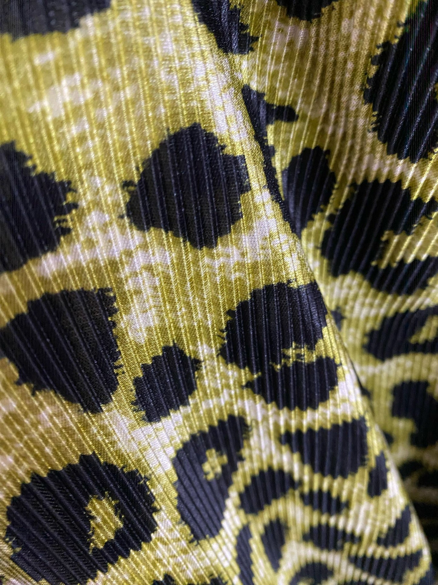 Satin Plisat, Animal Print - Model 3