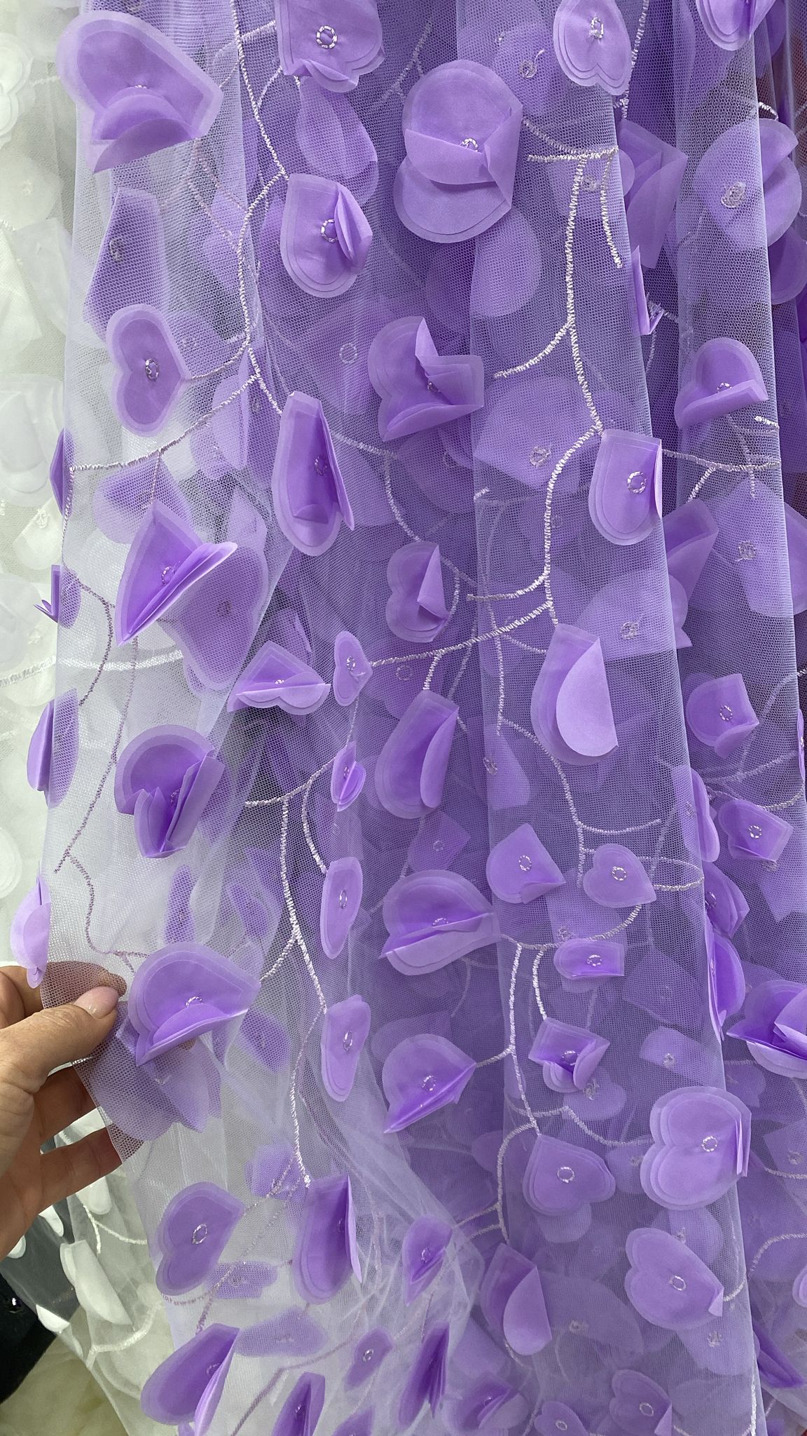 Tulle accesorizat cu aplicatii din organza , Mov Lila