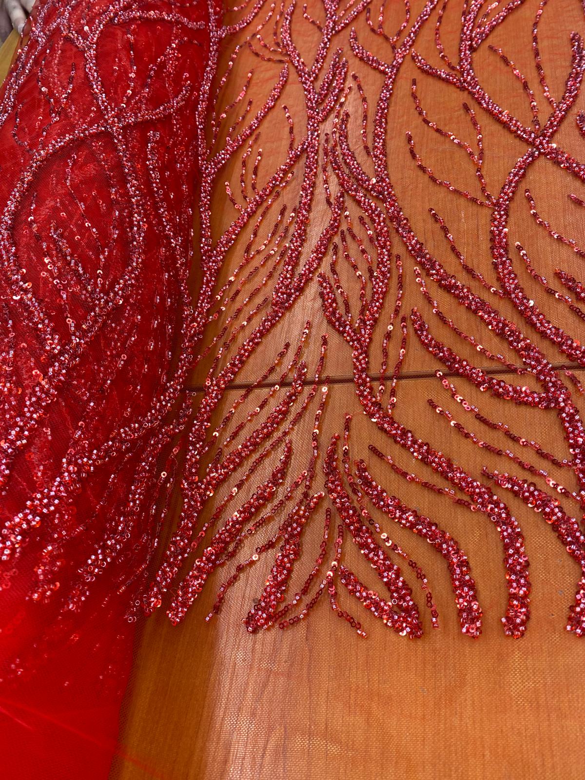 Broderie accesorizata cu paiete si margele, Rosu - MODEL BEAUTY