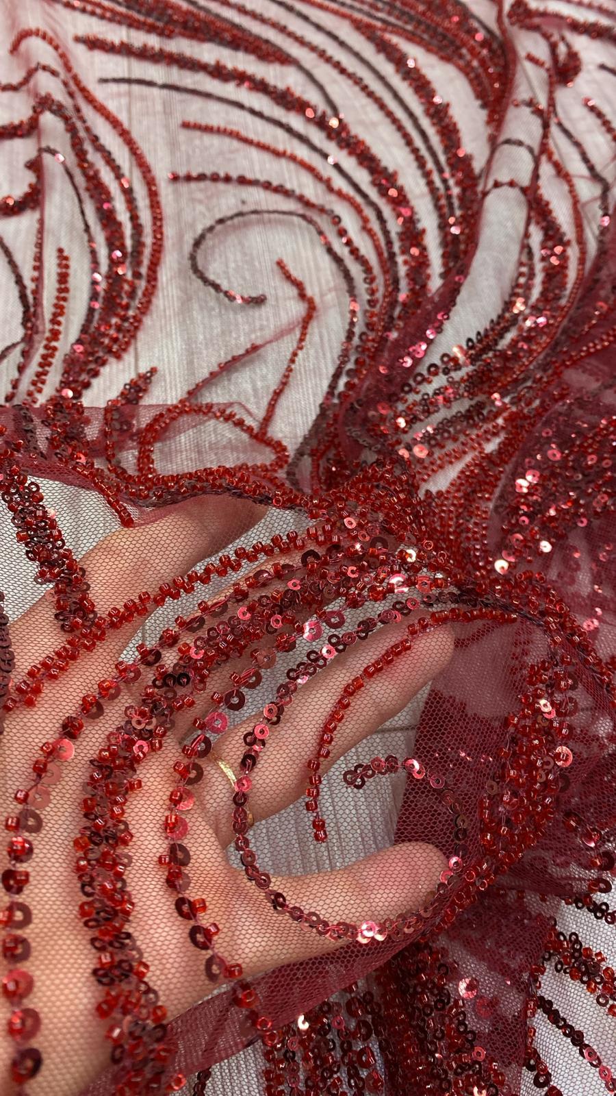 Broderie accesorizata , Rosu - MODEL ROUJE