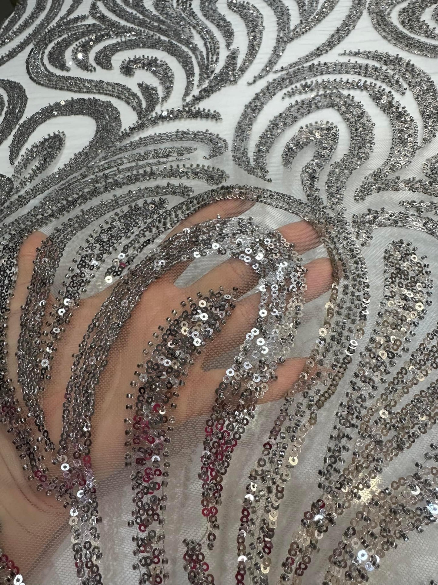 Broderie argintie accesorizata cu paiete si margele / MODEL AYSUN