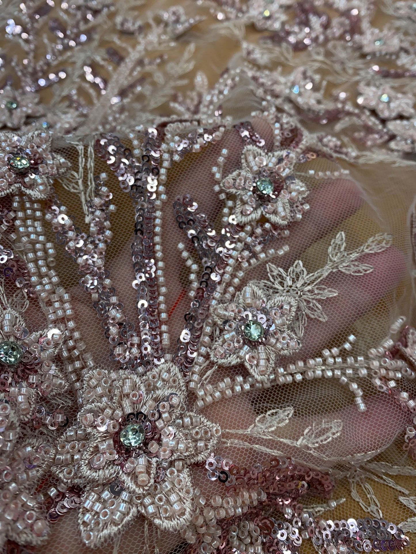 Broderie accesorizata cu paiete si margele , Roz Pudra - MODEL BIA