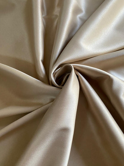 Tafta elastica clasica, Bej