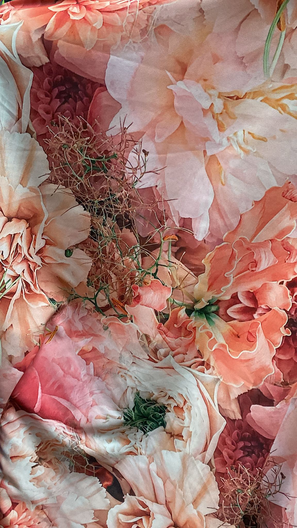 Matase sintetica , imprimata cu floricele - MODEL SILKA 11