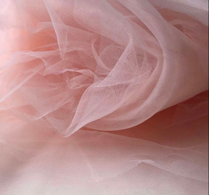 Tulle moale si fin , Roz Pudra