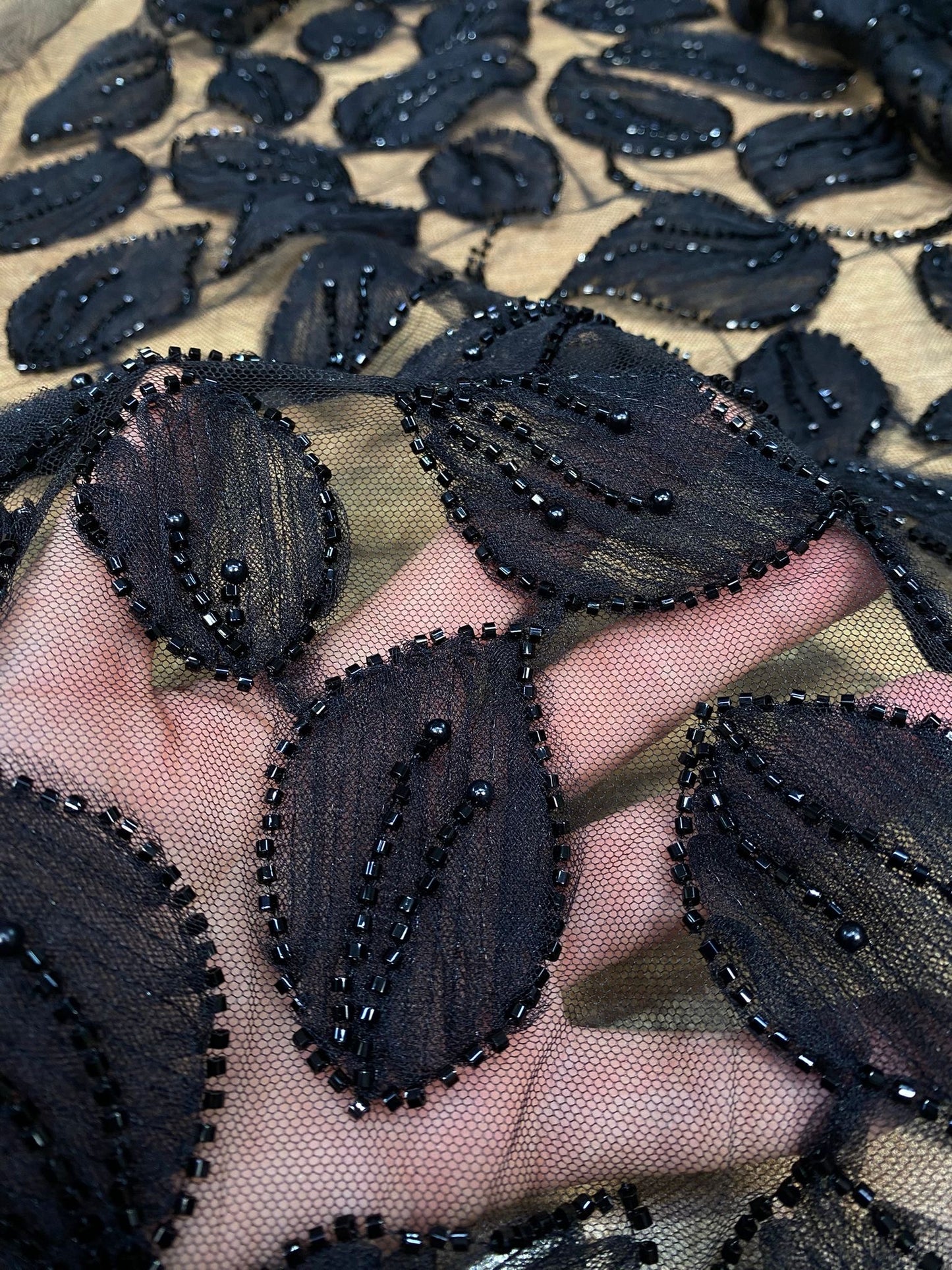 Broderie accesorizata cu margele, Negru, Model CANDI