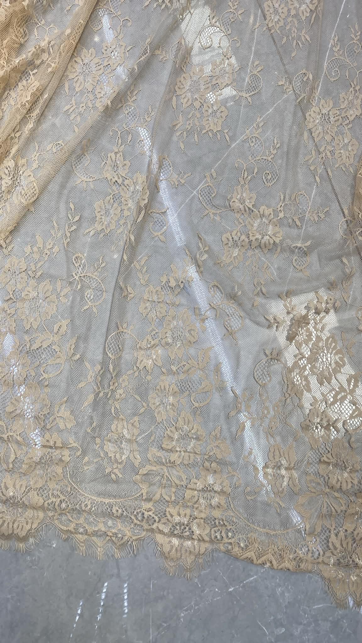 Dantela Chantily , Bej, Cupon 3m - Cod 0039