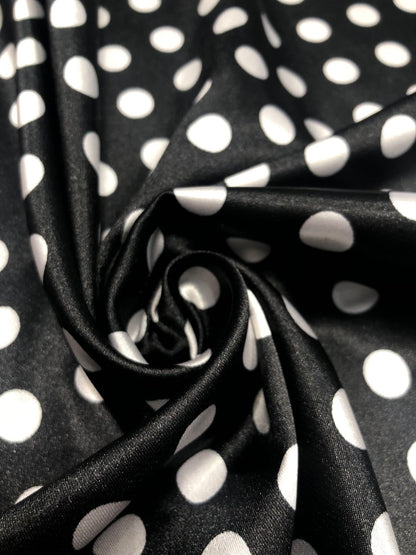Satin imprimat cu buline
