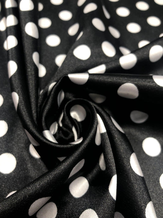 Satin imprimat cu buline