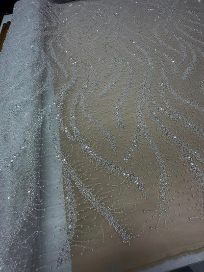 Broderie accesorizata cu paiete si margele, Alb  / MODEL ELLA