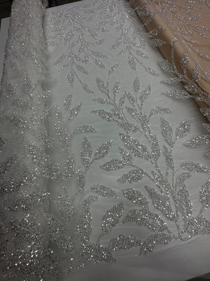 Broderie accesorizata cu paiete si margele / MODEL MERSIN